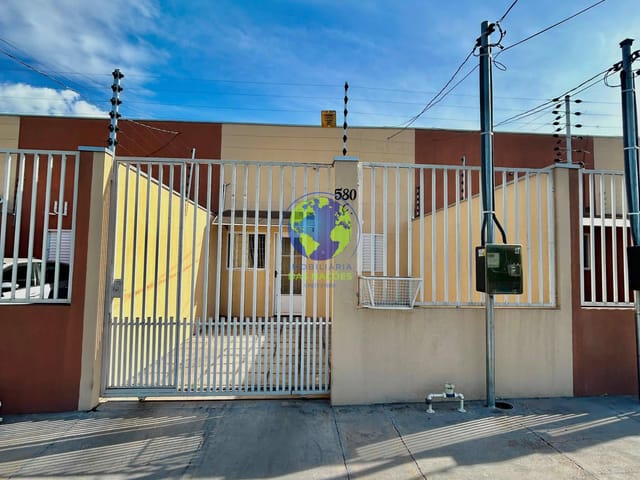 Casa 2 quartos e 1 banheiro, para alugar, no bairro Nossa Senhora Aparecida em Cuiabá