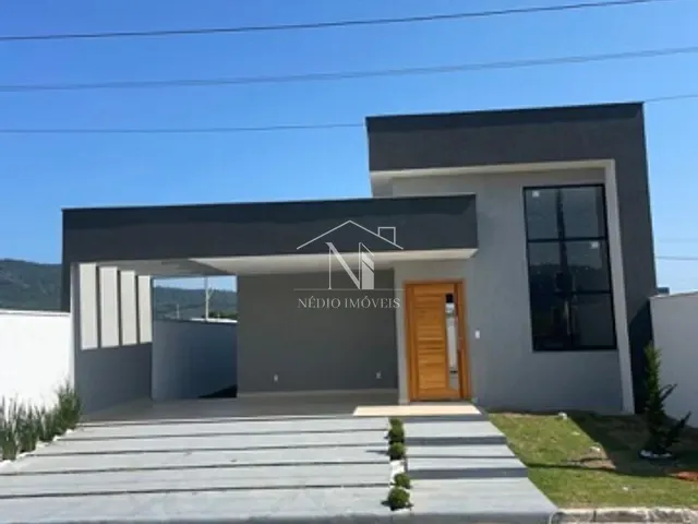 Casa com 240m² 3 quartos e 1 banheiro, à venda, no bairro Ubatiba em Maricá
