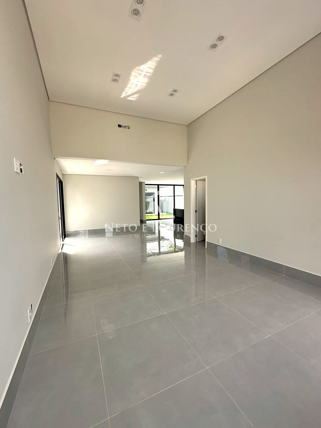 Casa, 3 quartos, 360 m² - Foto 3