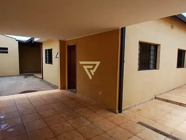 Casa com 179m² 2 quartos e 2 banheiros, à venda, no bairro Vila Carvalho em Ribeirão Preto
