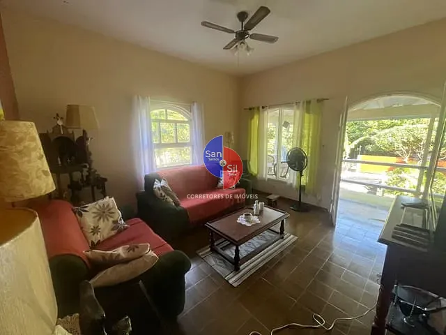Casa com 500m² 2 quartos e 2 banheiros, à venda, no bairro Caneca Fina em Guapimirim