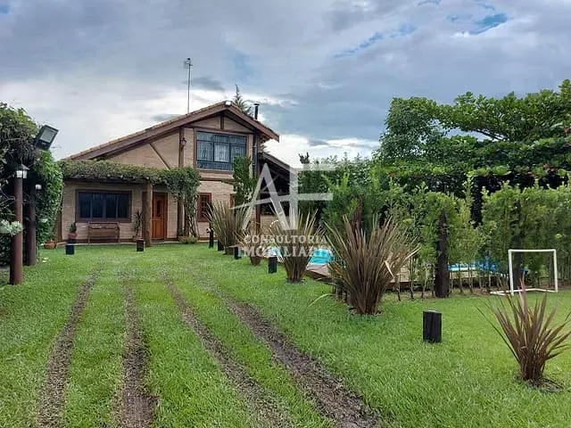 Casa com 1280m² 3 quartos e 2 banheiros, à venda, no bairro Mandú em Pindamonhangaba