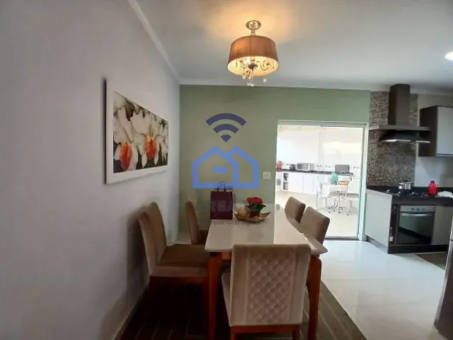 Casa com 353m² 3 quartos e 3 banheiros, à venda, no bairro Indaiá em Caraguatatuba