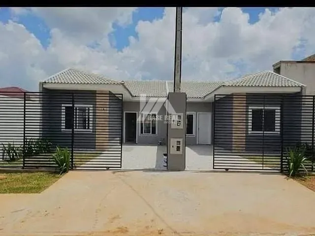 Casa com 150m² 2 quartos e 1 banheiro, à venda, no bairro Cara Cará em Ponta Grossa