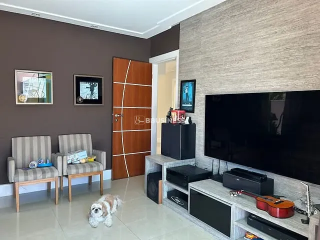 Casa com 450m² 3 quartos e 4 banheiros, à venda, no bairro Parque Santo Amaro em Campos dos Goytacazes