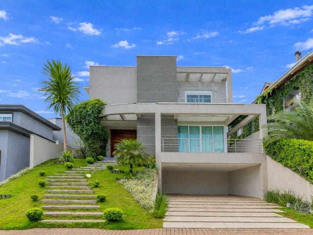 Casa 4 quartos e 5 banheiros, à venda, no bairro Campo Comprido em Curitiba