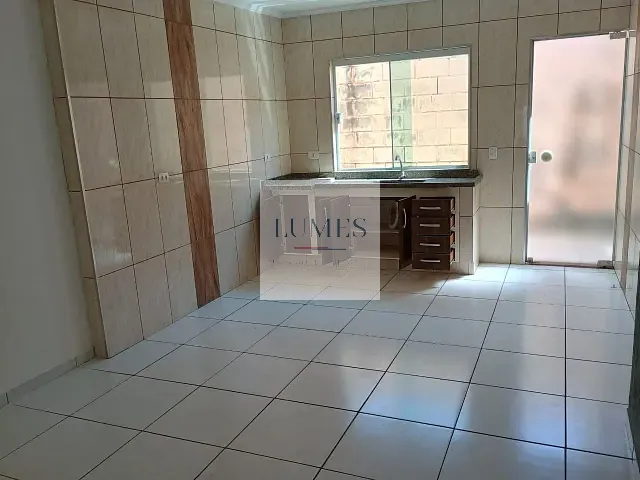 Casa 3 quartos e 2 banheiros, para alugar, no bairro Cidade Jardim II em Americana