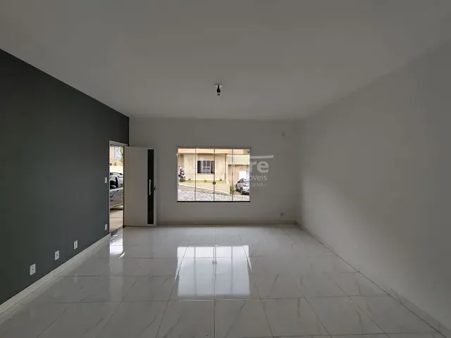 Casa 2 quartos e 1 banheiro, para alugar, no bairro Nogueira em Guararema