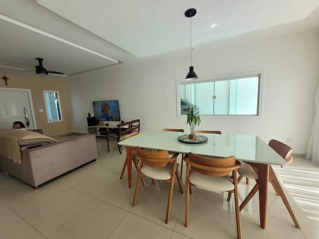 Casa com 360m² 4 quartos e 5 banheiros, à venda, no bairro Jardim Sulacap em Rio de Janeiro