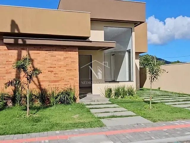 Casa com 392m² 3 quartos e 2 banheiros, à venda, no bairro Ubatiba em Maricá