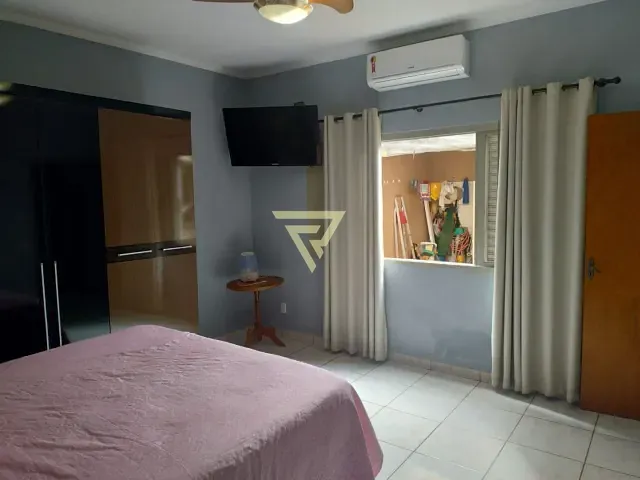 Casa com 206m² 3 quartos e 2 banheiros, para alugar, no bairro Jardim José Sampaio Júnior em Ribeirão Preto