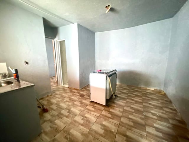 Casa 2 quartos e 1 banheiro, à venda, no bairro São Marcos em Belo Horizonte