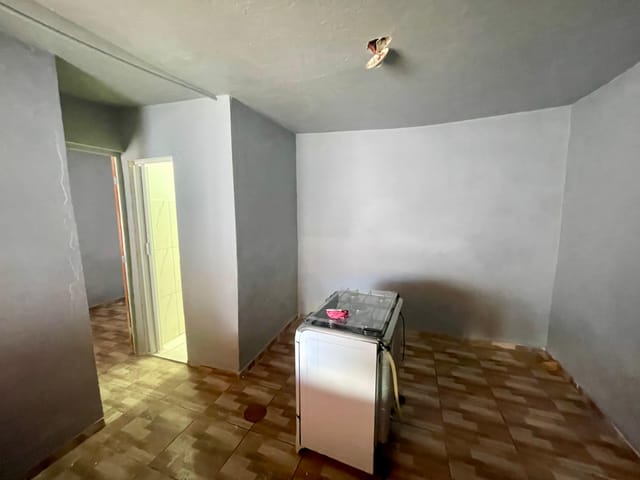 Casa 2 quartos e 1 banheiro, à venda, no bairro São Marcos em Belo Horizonte
