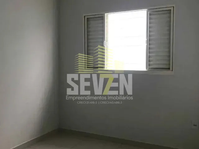 Casa com 179m² 3 quartos e 2 banheiros, para alugar, no bairro Jardim Silvestri II em Bauru