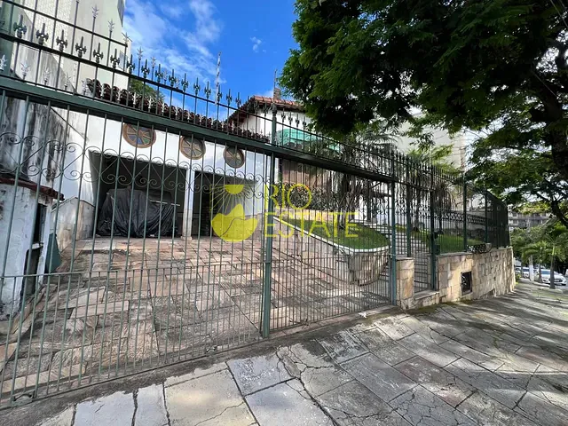 Casa com 500m² 5 quartos e 2 banheiros, à venda, no bairro Laranjal em Volta Redonda