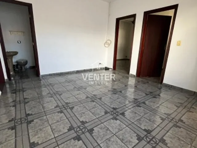 Casa 3 quartos e 4 banheiros, à venda, no bairro Independência em Taubaté