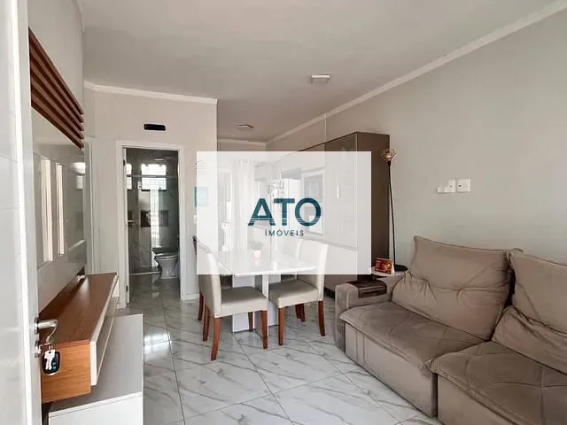 Casa 2 quartos e 1 banheiro, à venda, no bairro Universitário em Tijucas