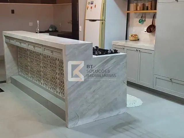 Casa com 300m² 3 quartos e 4 banheiros, à venda, no bairro Colinas de Indaiatuba em Indaiatuba