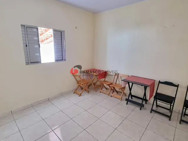 Casa com 350m² 2 quartos e 1 banheiro, à venda, no bairro Osvaldo Cruz em São Caetano do Sul