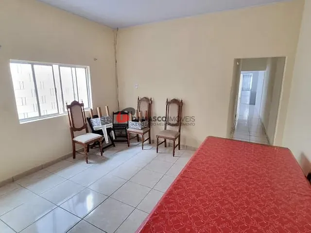 Casa com 350m² 2 quartos e 1 banheiro, à venda, no bairro Osvaldo Cruz em São Caetano do Sul