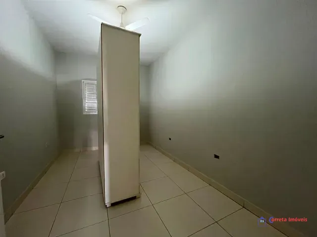 Casa 2 quartos e 1 banheiro, para alugar, no bairro Parque das Mangueiras em Três Lagoas