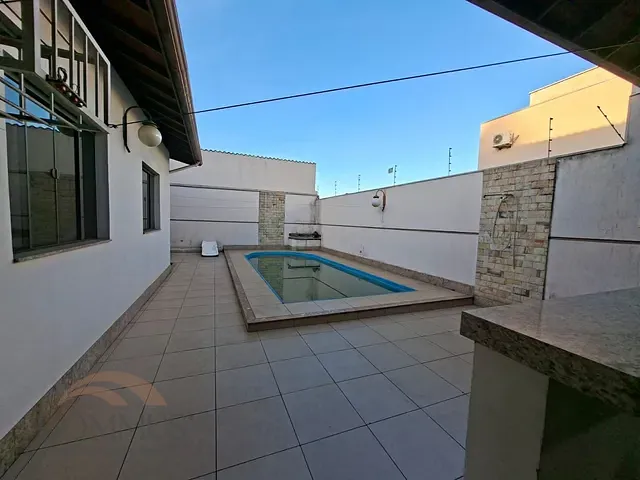 Casa com 334m² 3 quartos e 3 banheiros, à venda, no bairro Imbaúbas em Ipatinga