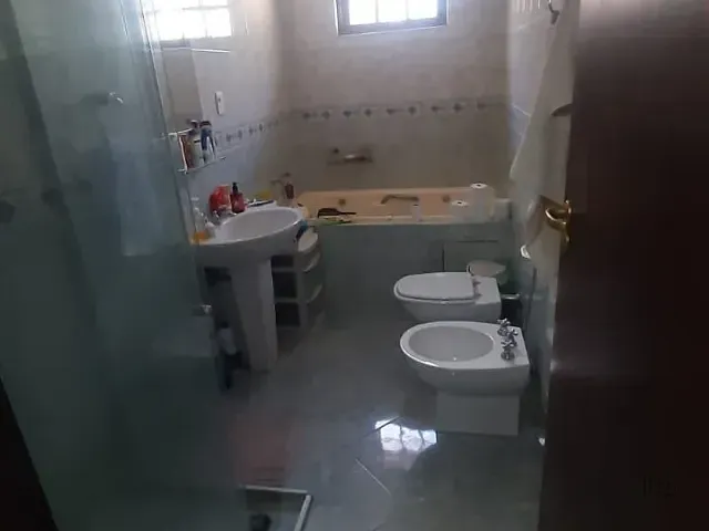 Casa com 1175m² 5 quartos e 3 banheiros, à venda, no bairro Granja Viana em Cotia