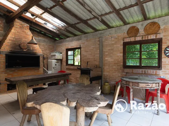 Casa 3 quartos e 2 banheiros, para alugar, no bairro Barreirinha em Curitiba