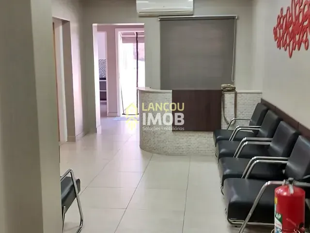Casa com 194m², à venda ou para alugar, no bairro Vila Arens em Jundiaí