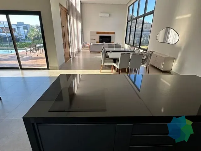 Casa com 912m² 4 quartos e 5 banheiros, à venda, no bairro Condomínio Xapada Parque Ytu em Itu