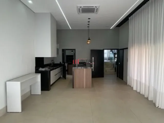 Casa 5 quartos e 8 banheiros, para alugar, no bairro Vivendas do Arvoredo em Londrina