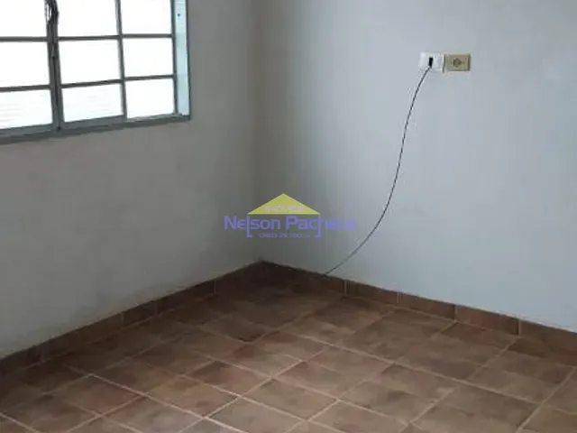 Casa com 155m² 1 quarto e 1 banheiro, para alugar, no bairro Vila Marchioreto em Capivari