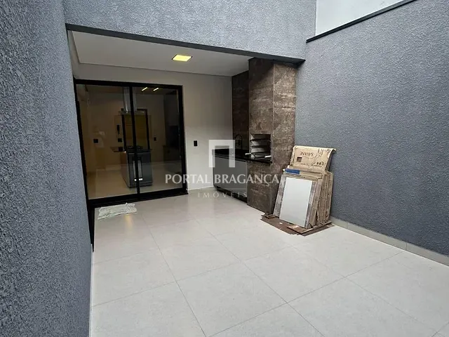 Casa com 177m² 3 quartos e 3 banheiros, à venda, no bairro Condomínio Villa Verde Bragança em Bragança Paulista
