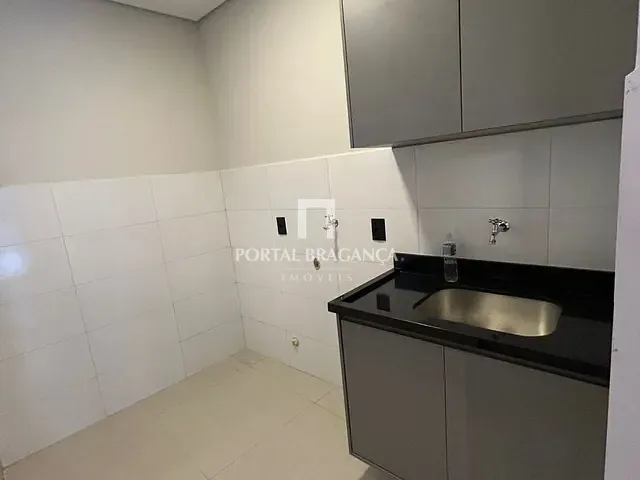 Casa com 177m² 3 quartos e 3 banheiros, à venda, no bairro Condomínio Villa Verde Bragança em Bragança Paulista