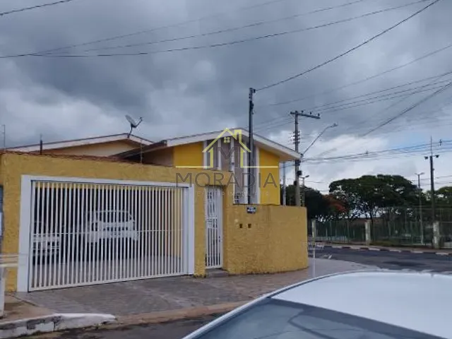 Casa com 310m² 2 quartos e 2 banheiros, à venda, no bairro Parque das Orquídeas em Guaxupé