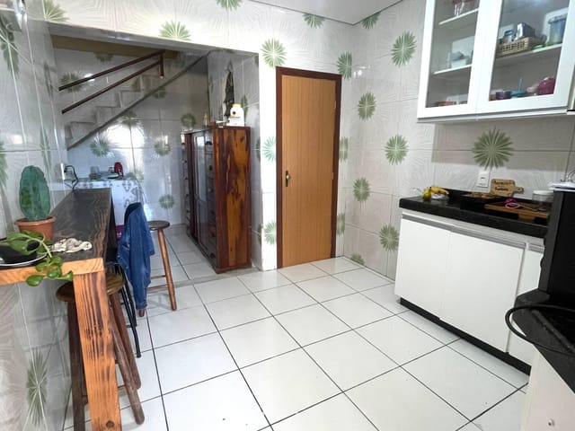 Casa 3 quartos e 2 banheiros, à venda, no bairro Vista do Sol em Belo Horizonte