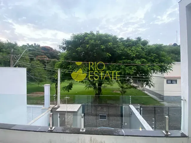 Casa com 160m² 3 quartos e 4 banheiros, à venda, no bairro Sam Remo em Volta Redonda