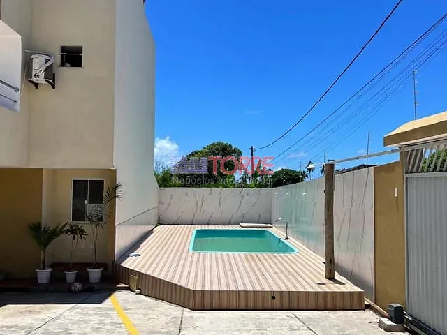 Casa com 150m² 3 quartos e 2 banheiros, para alugar, no bairro Cururupe em Ilhéus