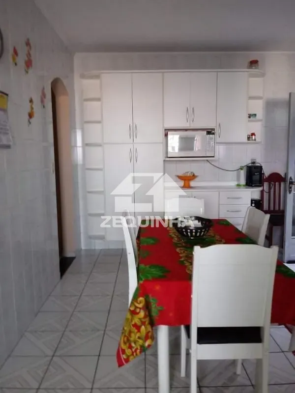 Casa, 4 quartos, 210 m² - Foto 8