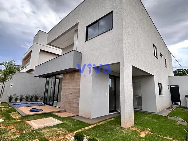 Casa com 360m² 3 quartos e 4 banheiros, à venda, no bairro Parqville Pinheiros em Aparecida de Goiânia