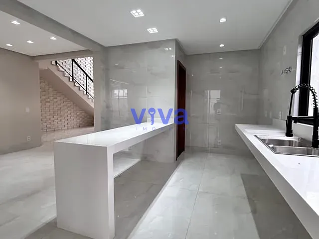 Casa com 360m² 3 quartos e 4 banheiros, à venda, no bairro Parqville Pinheiros em Aparecida de Goiânia