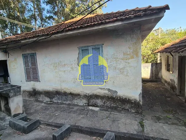 Casa com 324m² 2 quartos e 1 banheiro, à venda, no bairro Vila Yara em Osasco