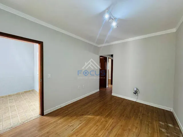 Casa com 200m² 3 quartos e 2 banheiros, à venda, no bairro Jardim Primavera em Itupeva