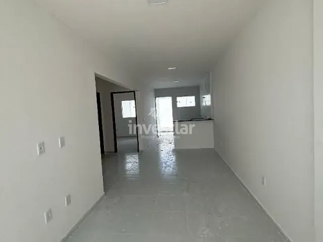 Casa 2 quartos e 2 banheiros, à venda, no bairro Centro em Queimadas