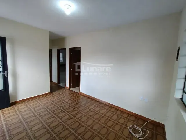 Casa com 236m² 2 quartos e 2 banheiros, à venda, no bairro Vila Cecília em Mogi das Cruzes
