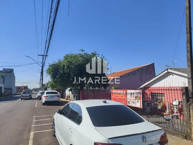 Casa com 446m², à venda, no bairro Jardim Menegazzo em Apucarana