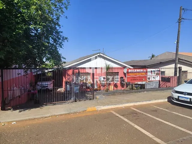 Casa com 446m², à venda, no bairro Jardim Menegazzo em Apucarana