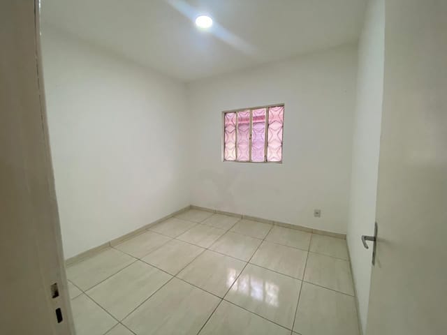 Casa com 41m² 1 quarto e 1 banheiro, à venda, no bairro Marechal Hermes em Rio de Janeiro