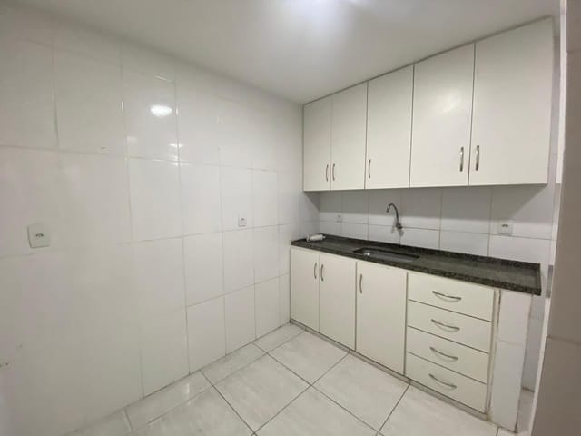 Casa com 41m² 1 quarto e 1 banheiro, à venda, no bairro Marechal Hermes em Rio de Janeiro