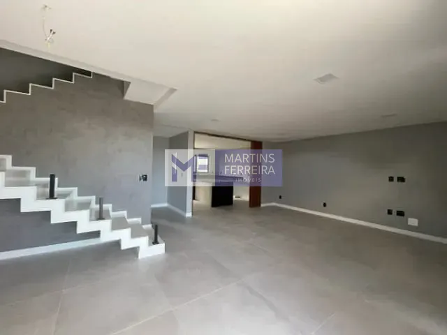 Casa com 265m² 4 quartos e 5 banheiros, à venda, no bairro Recreio dos Bandeirantes em Rio de Janeiro